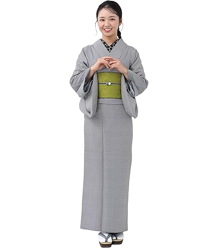 Amazon.co.jp: 本場奄美大島紬 本場大島紬 着物 愛加那絣 牧絹織物