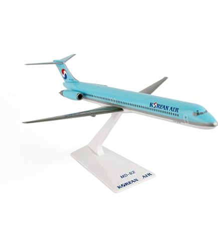 フィンエアー MD-80（DC-9-82）ダイキャストモデル 1/200 サンタ Amazon | SAS Scandinavian McDonnell Douglas MD-80 Airplane