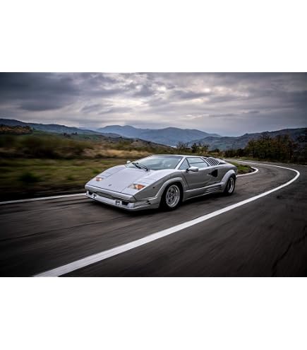 Voiture Miniature Lamborghini Countach LP5000S - Édition Limitée Violet Métallisé Avec Aileron - 1:64
