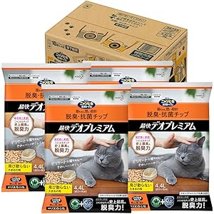 ニャンとも清潔トイレ 猫砂 脱臭・抗菌チップ 超快デオプレミアム 大きめの粒4.4L×4個
