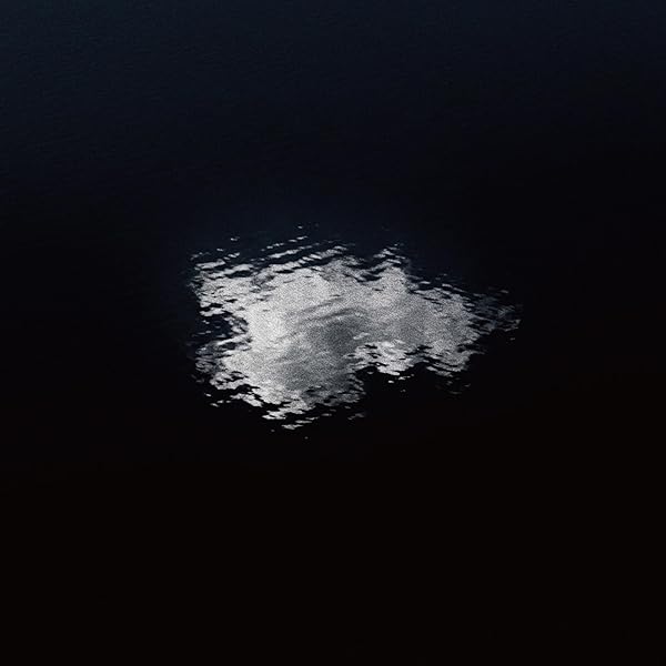Amazon.co.jp: WHITE: ミュージック