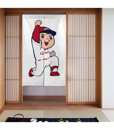 カープカーテン　赤/かくれんぼ　腰窓用　カープ坊や　スラィリー Amazon｜のれん 広島 東洋カープ カープ坊や 暖簾 間仕切り 遮光