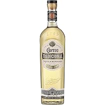 Amazon.co.jp: Jose Cuervo テキーラ 700ml クエルボ