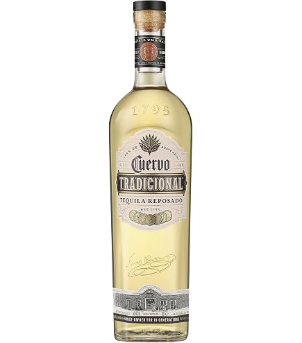 Amazon.co.jp: Jose Cuervo テキーラ 700ml クエルボ