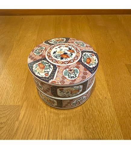 Amazon.co.jp: 有田焼 飛鳥窯 三段重 おせち器 お正月 蓋付き重ね鉢 古