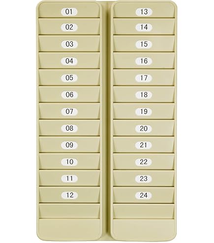 Amazon.co.jp: ピラミッド500 – 12バッジラック 12ポケット 40 slot 