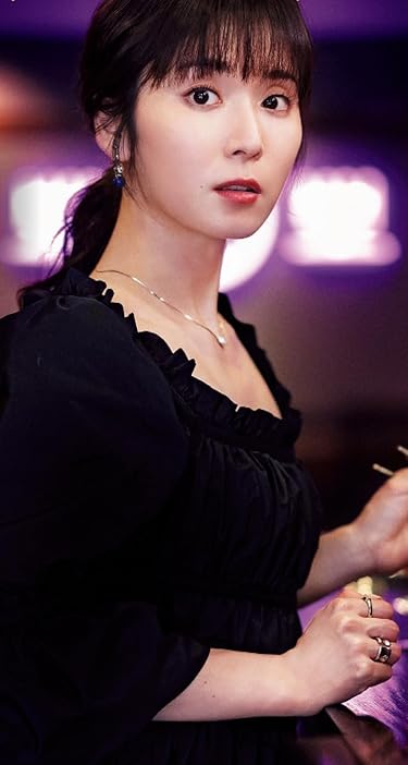 松岡茉優  iPhone/Androidスマホ壁紙(744×1392)-1 - 東京カレンダー 2024年 10月号