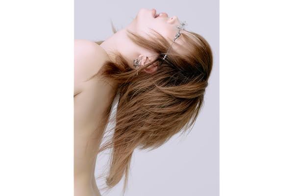 【Amazon.co.jp限定】LEGEND (完全生産限定盤) - ちゃんみな (メガジャケ付)