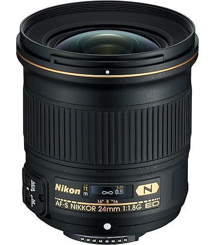 Nikon AF FX NIKKOR 28mm f/1.8G Compact Wide-angle Prime Lens with