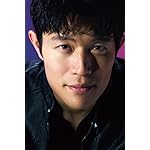 鈴木亮平 iPhone(640×960)壁紙 AERA8/4号