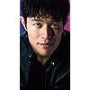 鈴木亮平 AERA8/4号 iPhone 壁紙 SE[第二世代]8/7/6s/6(750×1334)