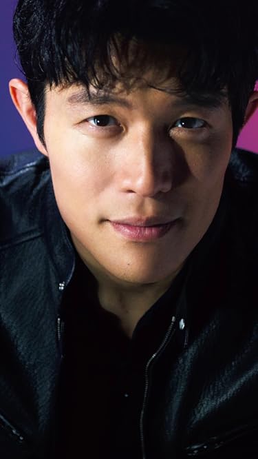 鈴木亮平  iPhone/Androidスマホ壁紙(640×1136)-1 - AERA8/4号