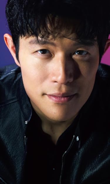 鈴木亮平  iPhone/Androidスマホ壁紙(480×800)-1 - AERA8/4号