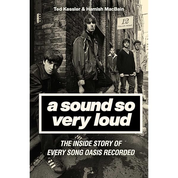 Amazon | Roll With It: Oasis in Photographs 1994–2002 | Sheehan