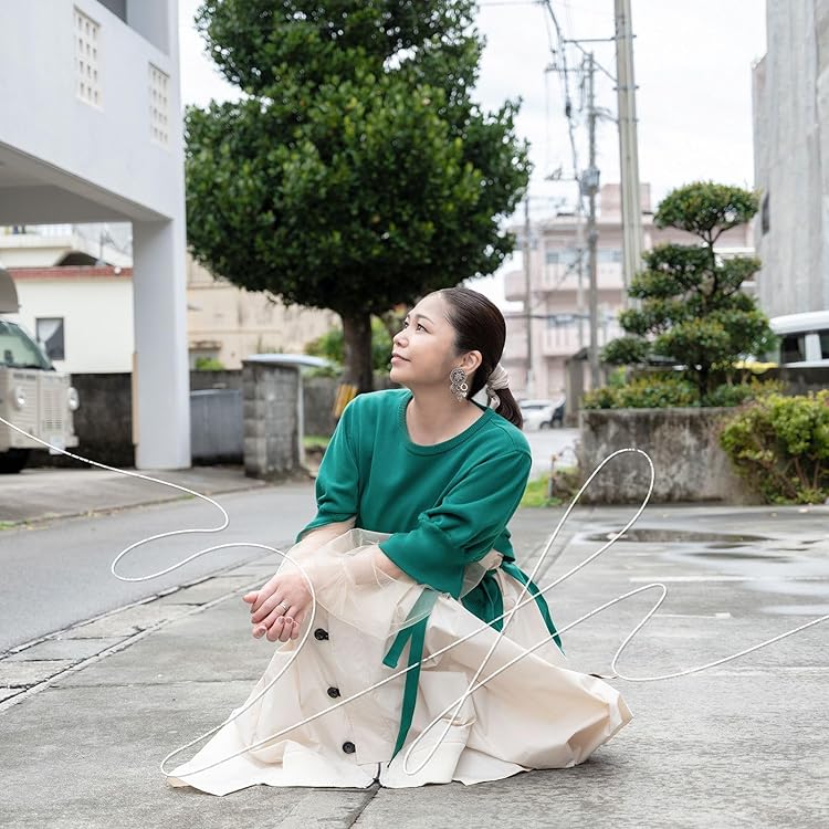 P3 美らさ愛さ(ちゅらさかなさ) 夏川りみ 夏川りみ、アルバム『美らさ愛さ』収録曲とジャケット公開 | BARKS