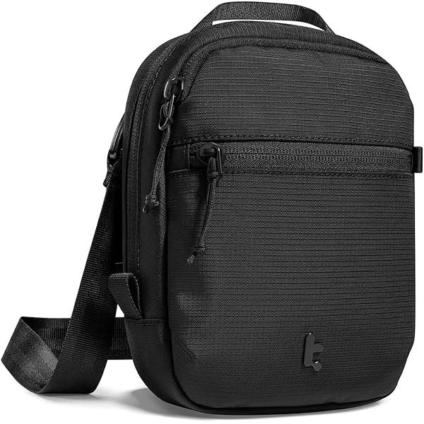 Amazon | tomtoc ボディバッグ メンズ ショルダーバッグ 軽量 スリング