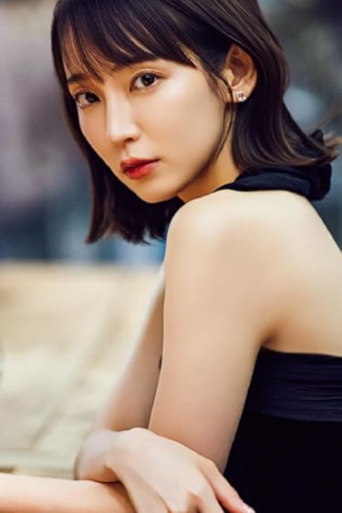吉岡里帆  iPhone/Androidスマホ壁紙(640×960)-1 - 東京カレンダー 2025年 10月号