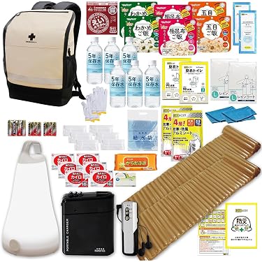 Amazon.co.jp 売れ筋ランキング: 非常用持出袋・緊急避難セット の中で