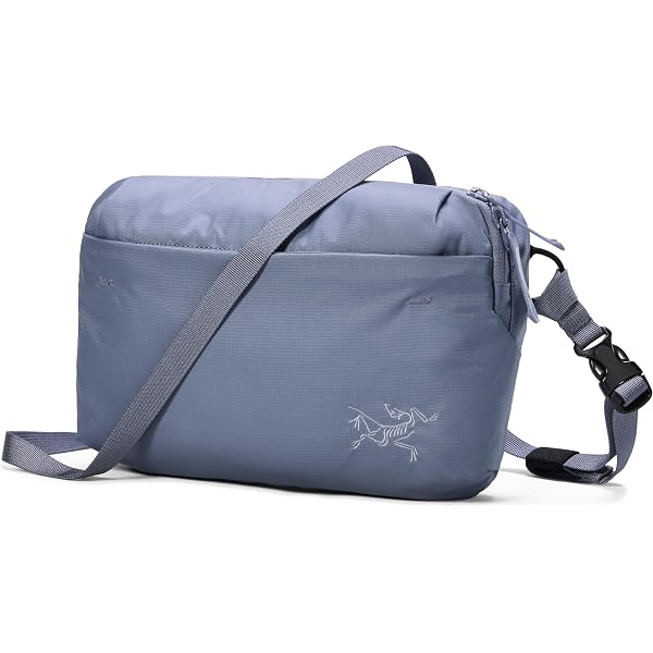 Amazon | Arc'teryx ヒリアド 6 クロスボディ バッグ X00000797302194