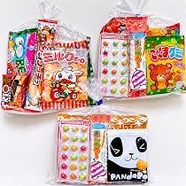 お菓子　まとめ売り　15種 Amazon.co.jp: 駄菓子 お菓子 詰め合わせ 袋詰め 5個入り 15セット