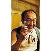 温水洋一 爪きりをモ持った温水洋一さん。 XFVGA(480×854)壁紙 XFVGA(480×854)壁紙