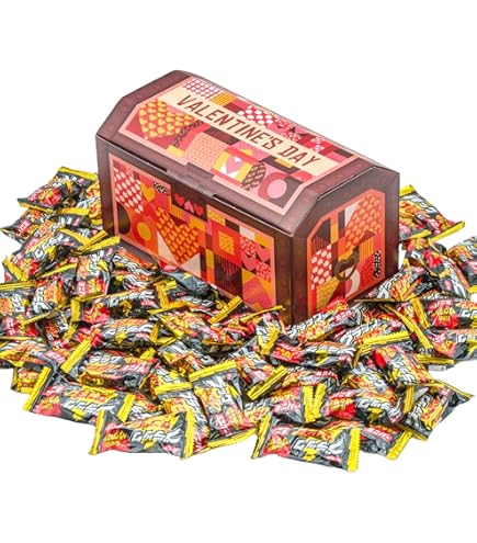 Amazon.co.jp: ブラックサンダー 6～9種類の味 40個入り【駄菓子屋さん