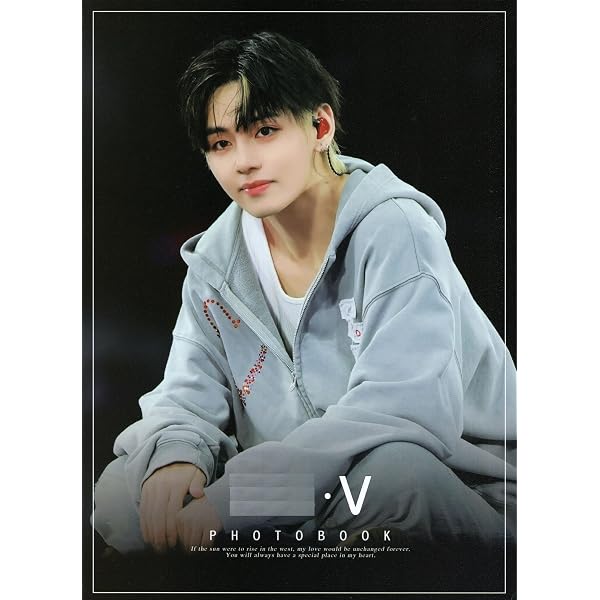 Amazon.co.jp: BTS 写真集 BEHIND JAPAN EDITION: ミュージック