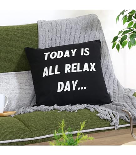 Amazon.co.jp: [YGGSTORE]クッションカバー オードリーヘップバーン 猫