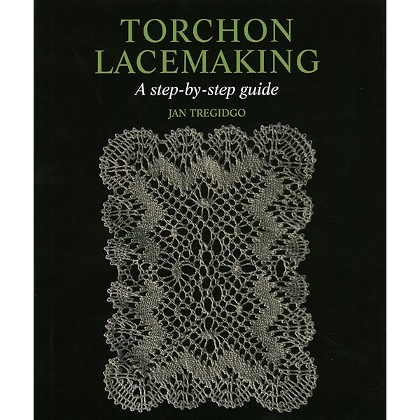Amazon.co.jp: BOOK OF BOBBIN LACE STITCHES : Cook, Bridget M