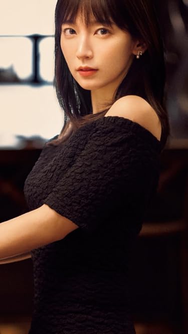 吉岡里帆  iPhone/Androidスマホ壁紙(640×1136)-1 - 東京カレンダー 2023年 10月号