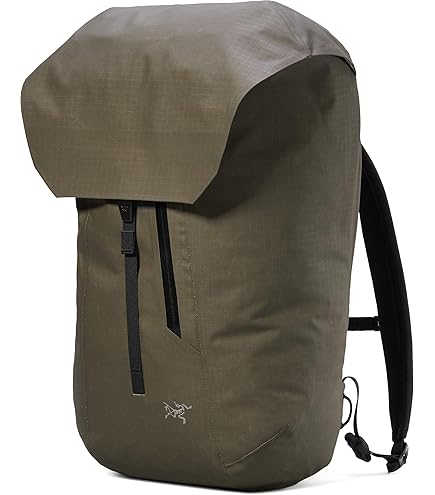 Amazon.co.jp: Arc'teryx BLADE 20 Backpack, Water Repellent