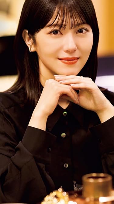 浜辺美波  iPhone/Androidスマホ壁紙(720×1280)-1 - 東京カレンダー 2025年 3月号