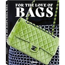 The Handbag Book: 400 Designer Bags That Changed Fashion
