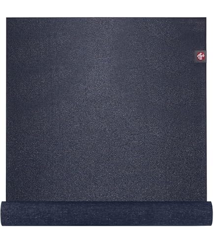 Amazon | Manduka PRO トラベルヨガマット - 2mm | 折りたたみ式&旅行