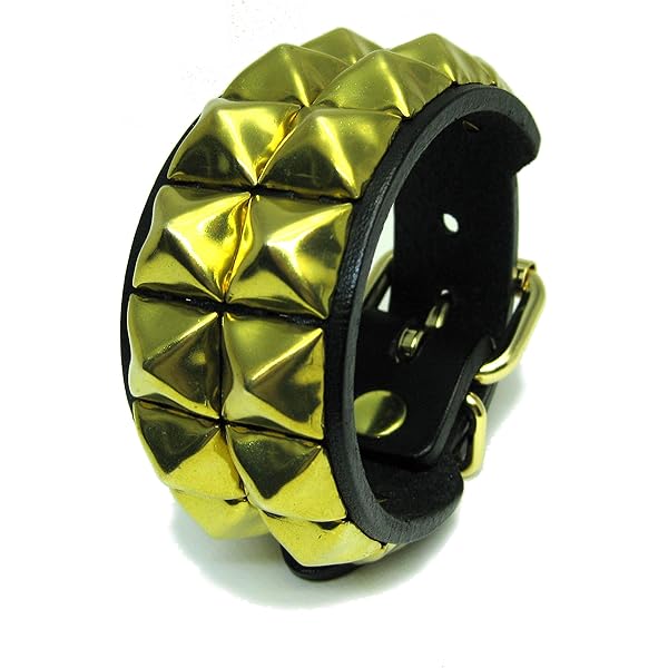 lica メタリカ ピラミッドスタッズ付き ブレスレット 牛革 Metalica メタリカ ピラミッドスタッズ付き ブレスレット 牛革