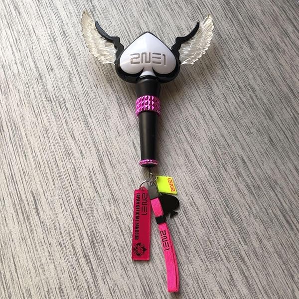 2NE1 公式ペンライト