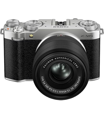 Amazon | Fujifilm X-M5 ミラーレス一眼カメラ XC15-45mmF3.5-5.6 OIS 