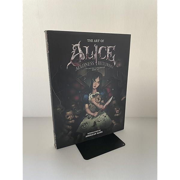 アート オブ ヘルボーイ | マイク・ミニョーラ |本 | 通販 | Amazon