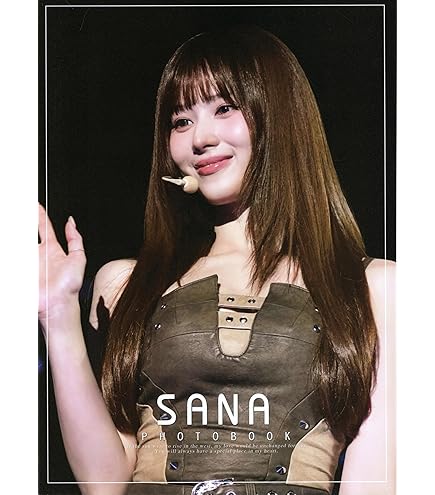 Amazon.co.jp: TWICE トゥワイス TZUYU ツウィ グッズ 写真集 Premium