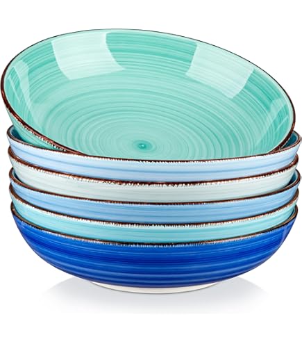 Wit En Bruin Gespikkeld Konijn Geïsoleerd Op Wit Stock Afbeelding - Image of binneands