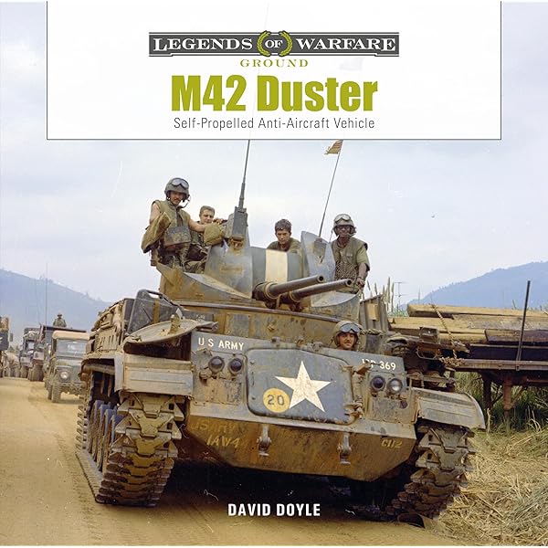 Amazon | M24 Chaffee: American Light Tank in World War II