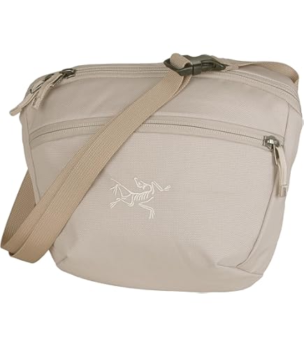 アークテリクス　マンティス2 ウエストバック Amazon.co.jp: アークテリクス ARC'TERYX Mantis 2 Waist Pack Canvas