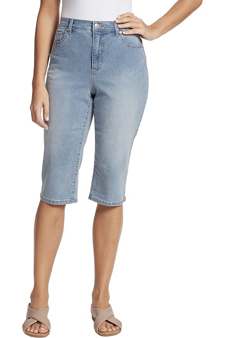 Petite Mila Belted Skimmer Short 