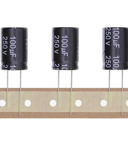 Amazon | uxcell 2200UF 16V 105C アルミ電解コンデンサ 10x20mm 3個