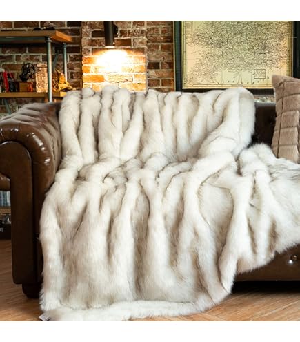 Amazon｜装飾 ソフト ふわふわ フェイクファー スロー ブランケット