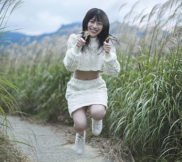 女性アイドルグループ - 東村 芽依（ひがしむら めい）