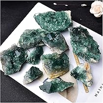 緑色の透明感ある鉱石 原石 Amazon.co.jp: 原石 100％天然石緑色蛍石鉱物結晶検体クラスター