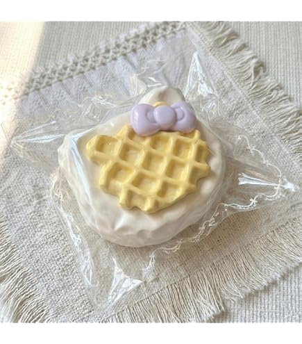 Amazon | むにゅもちスクイーズ ショートケーキ | スクイーズ | おもちゃ