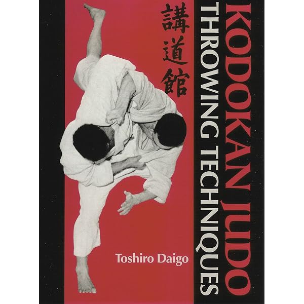 Amazon.co.jp: 英文版 講道館柔道 - Kodokan Judo: The Essential