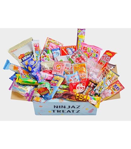 Amazon.co.jp: 30 Japanese Snack and Sweets Gift Box : 食品